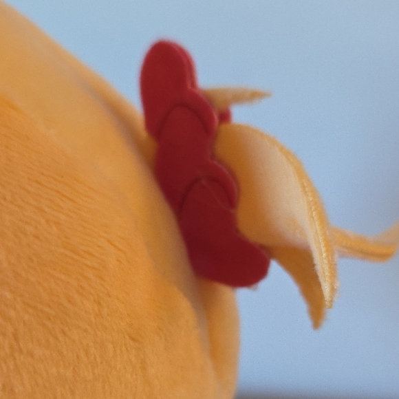 Hololive JP Haato Haachama Nesoberi Laying Down Furyuu Plush Round 1 Exclusive - Picture 12 of 13